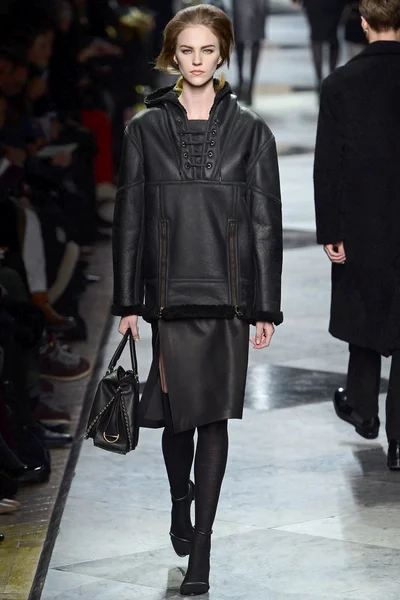 Look 33